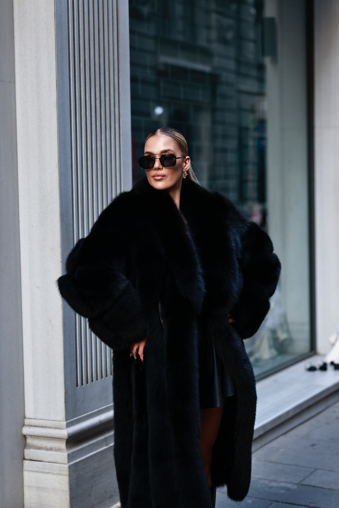 FUR CARA BLACK
