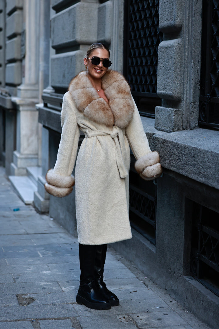 COAT LUCIS COFFEE