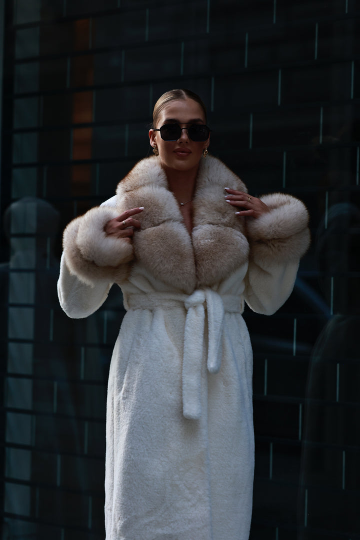 COAT LUCIS MILKY