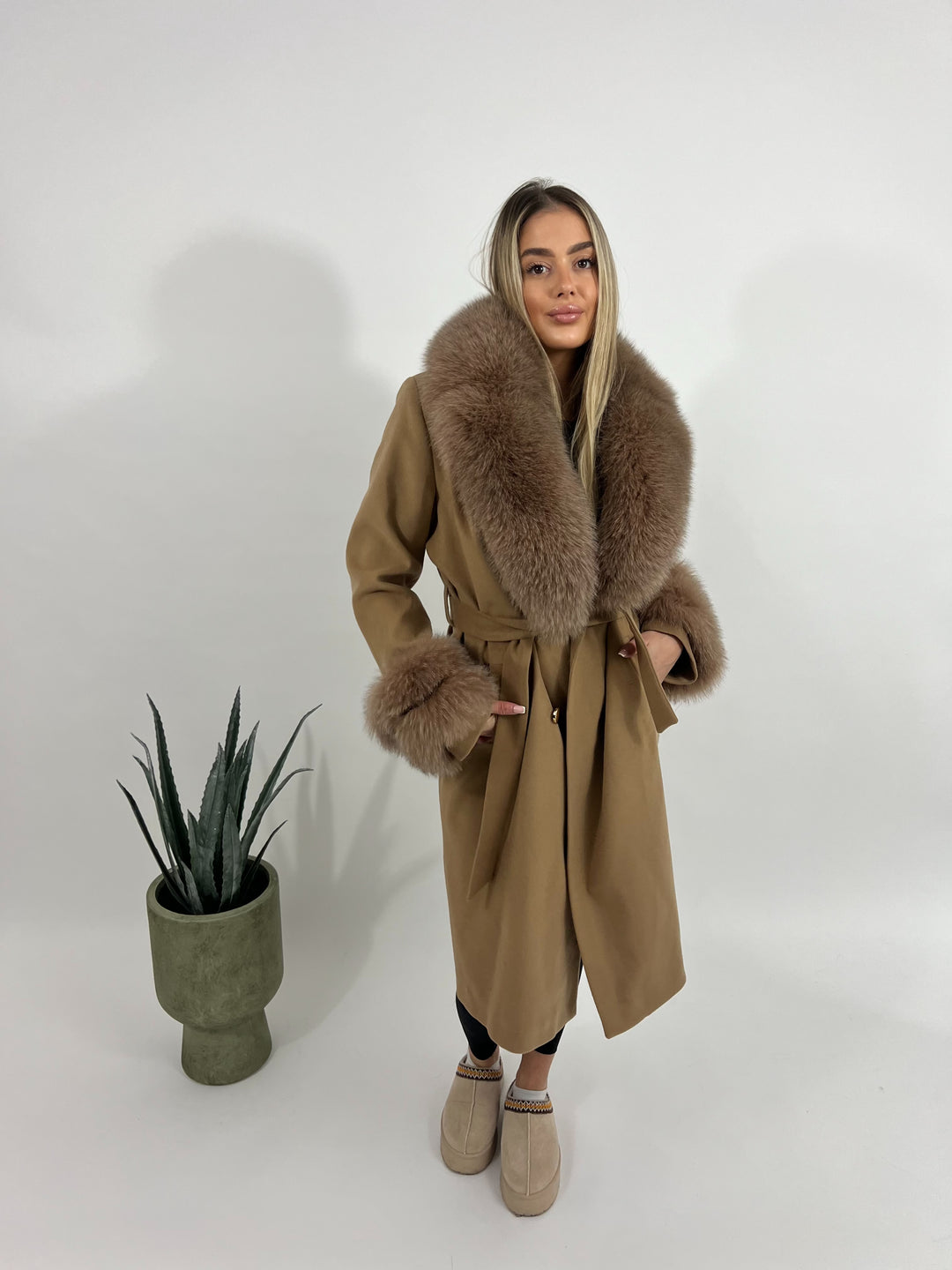 DORIS BROWN COAT