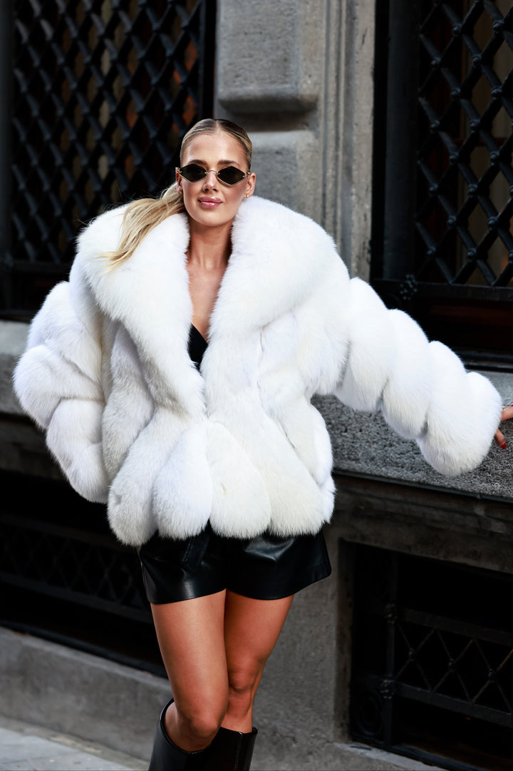 FUR ARI SNOW