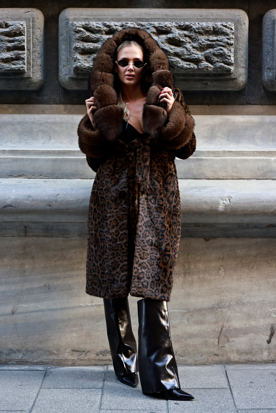 LEO COAT