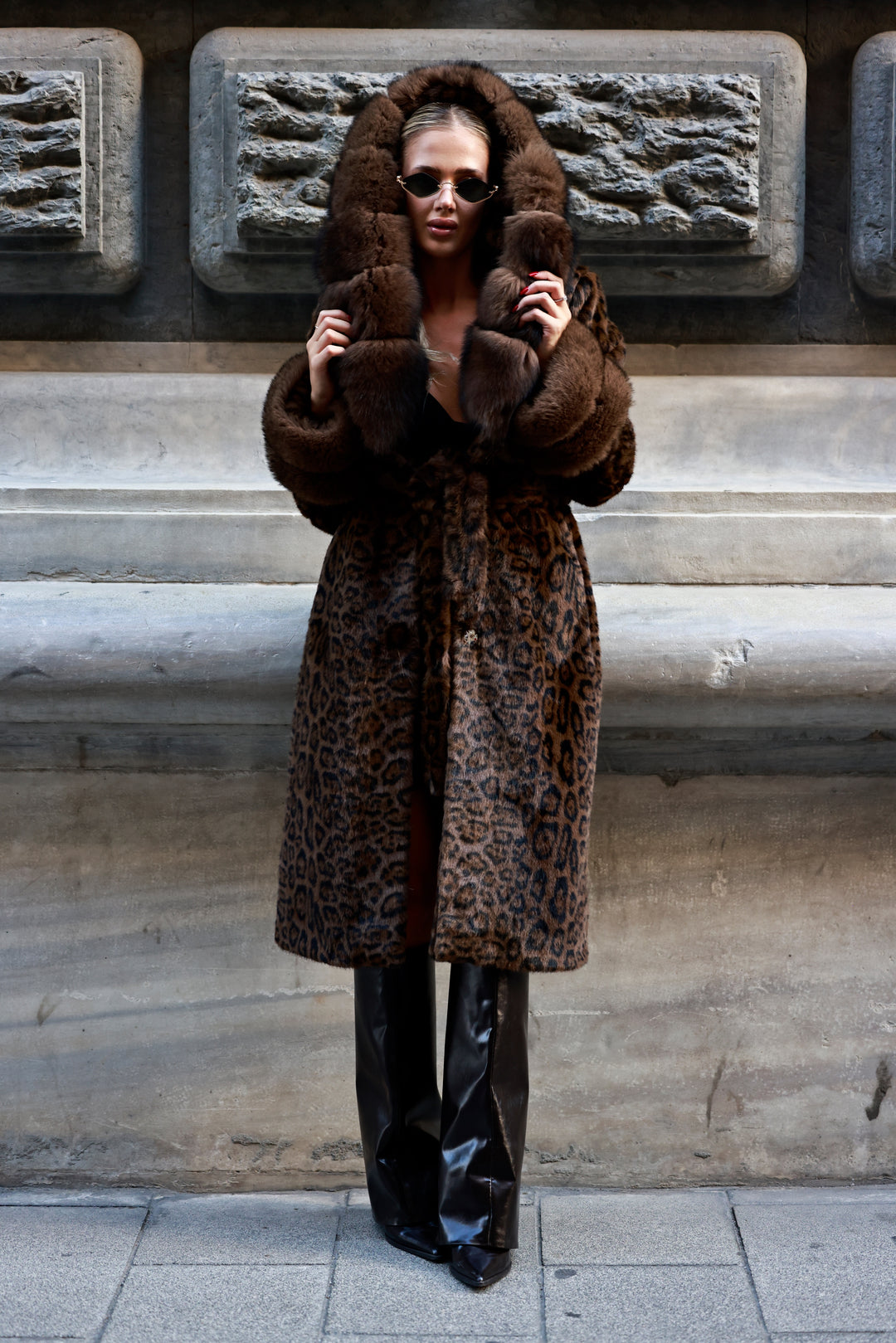 LEO COAT