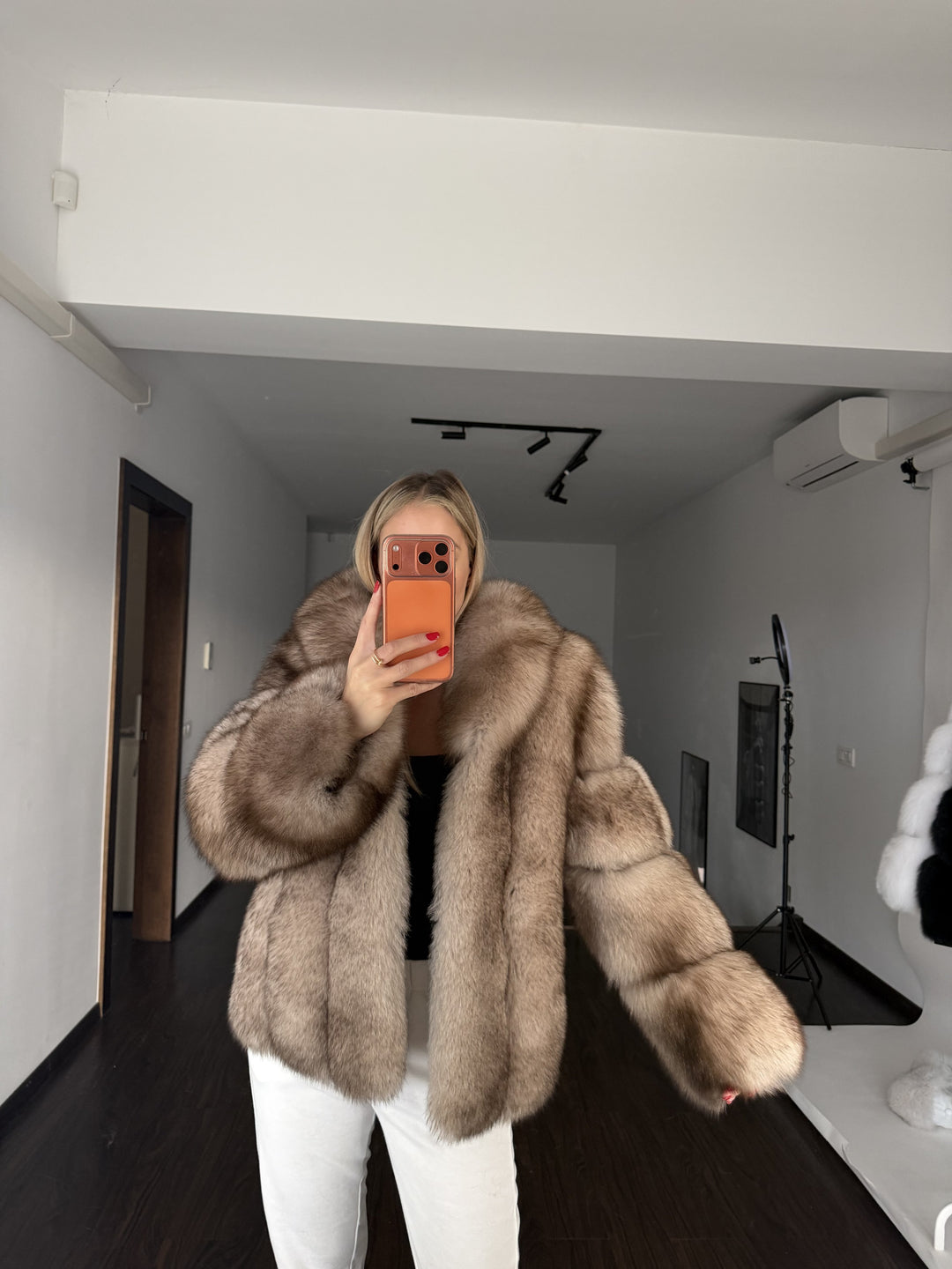FUR BELLA NATURAL – kožuch z pravej líšky